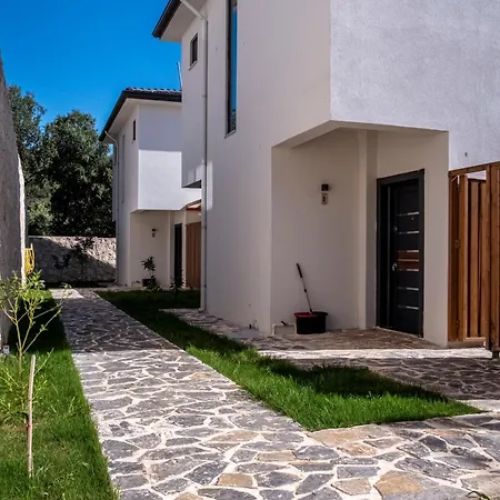 Savaya 1 Kaş